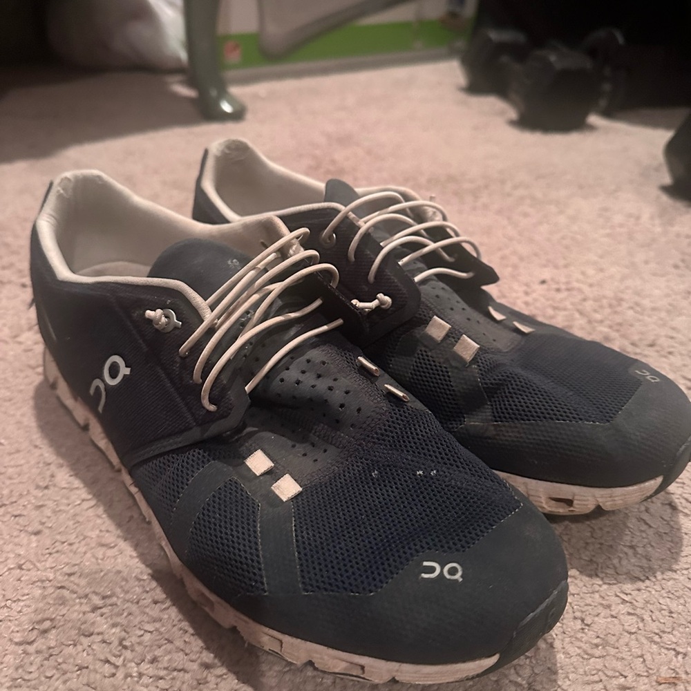 Men’s onclouds